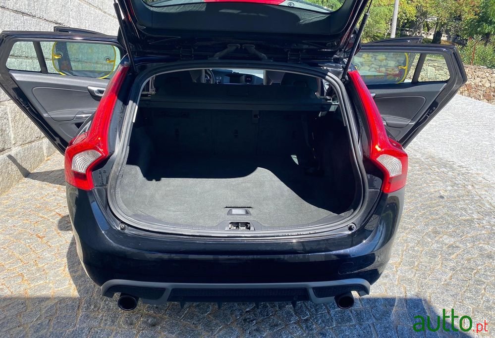 2013' Volvo V60 photo #5