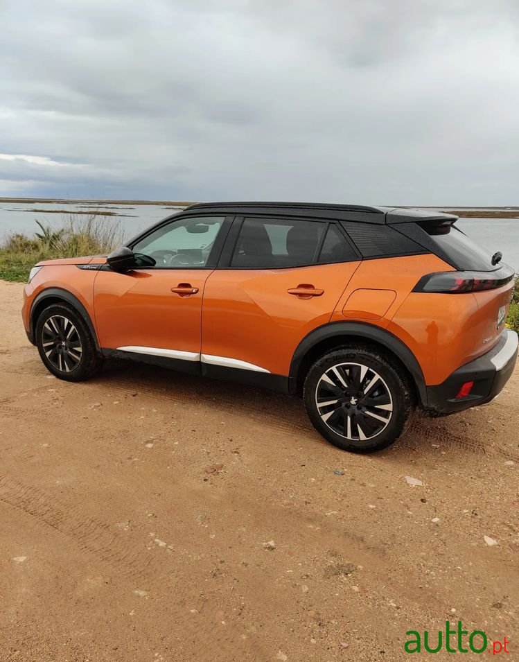 2020' Peugeot 2008 photo #4