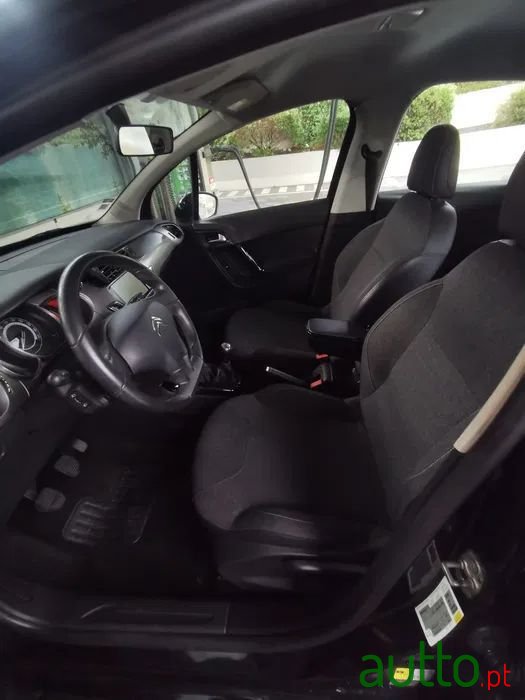 2016' Citroen C3 photo #5