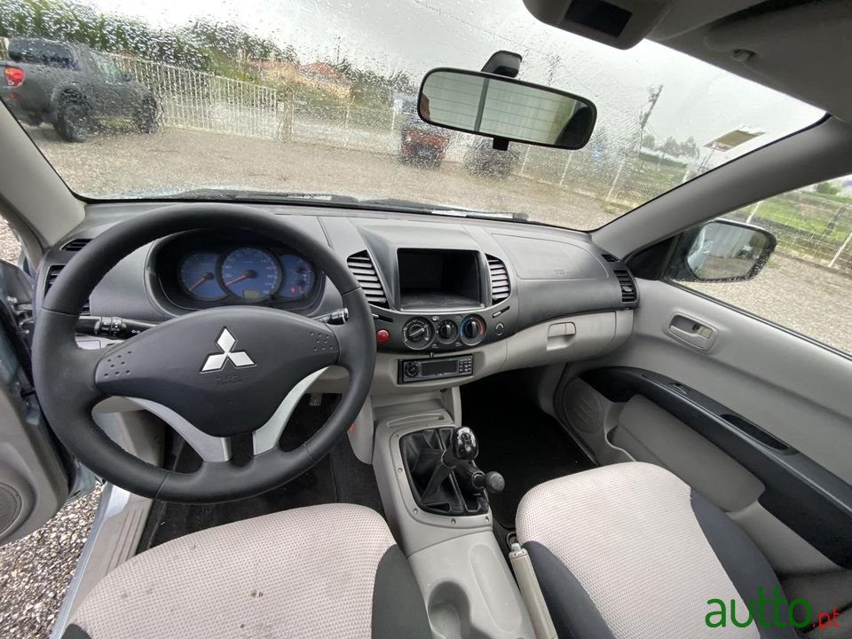 2007' Mitsubishi L200 photo #5