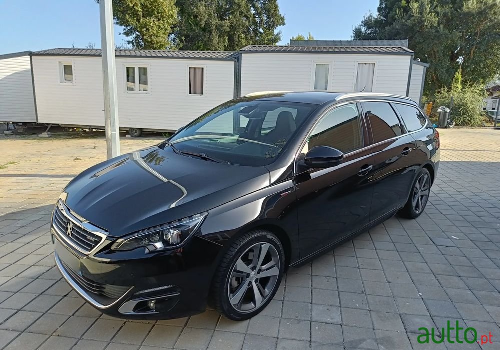 2017' Peugeot 308 Sw photo #1