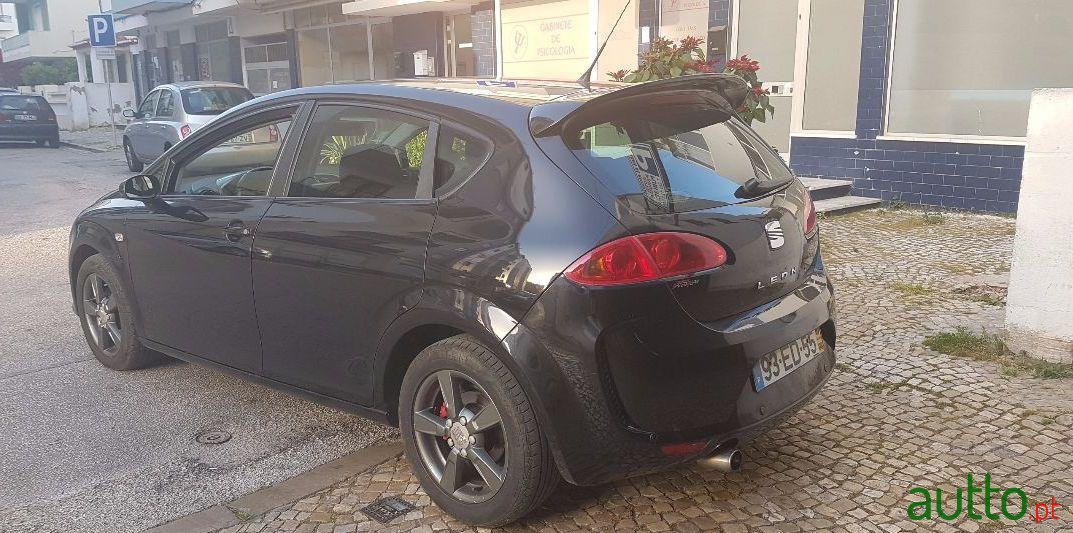 2007' SEAT Leon 1.9Tdi photo #1