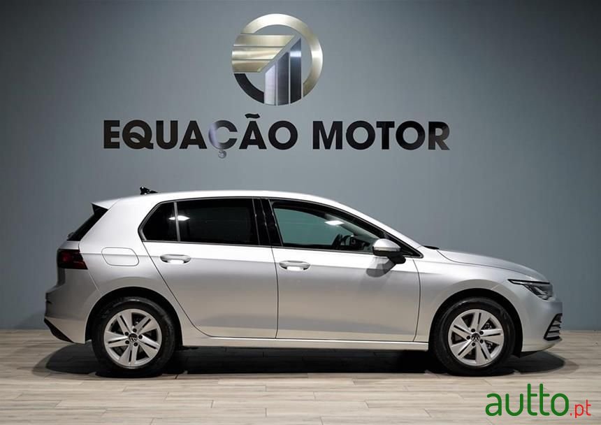 2021' Volkswagen Golf photo #2