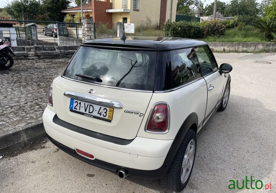2009' MINI Cooper photo #2