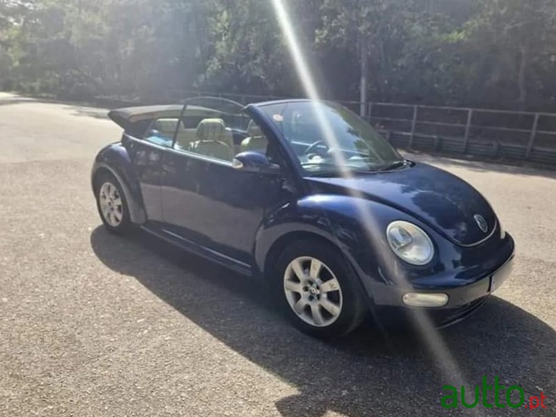 2003' Volkswagen New Beetle photo #4