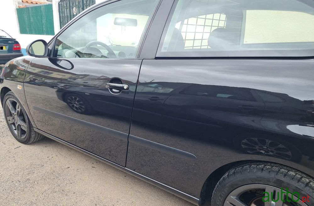 2005' SEAT Ibiza 1.9 Tdi Fr photo #3