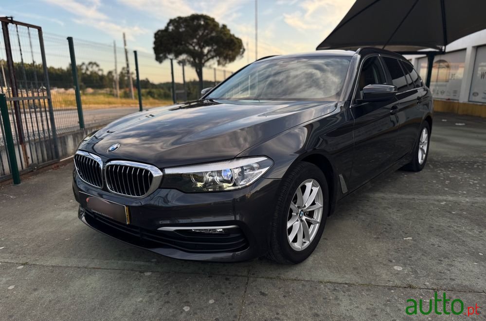 2019' BMW Série 5 photo #1