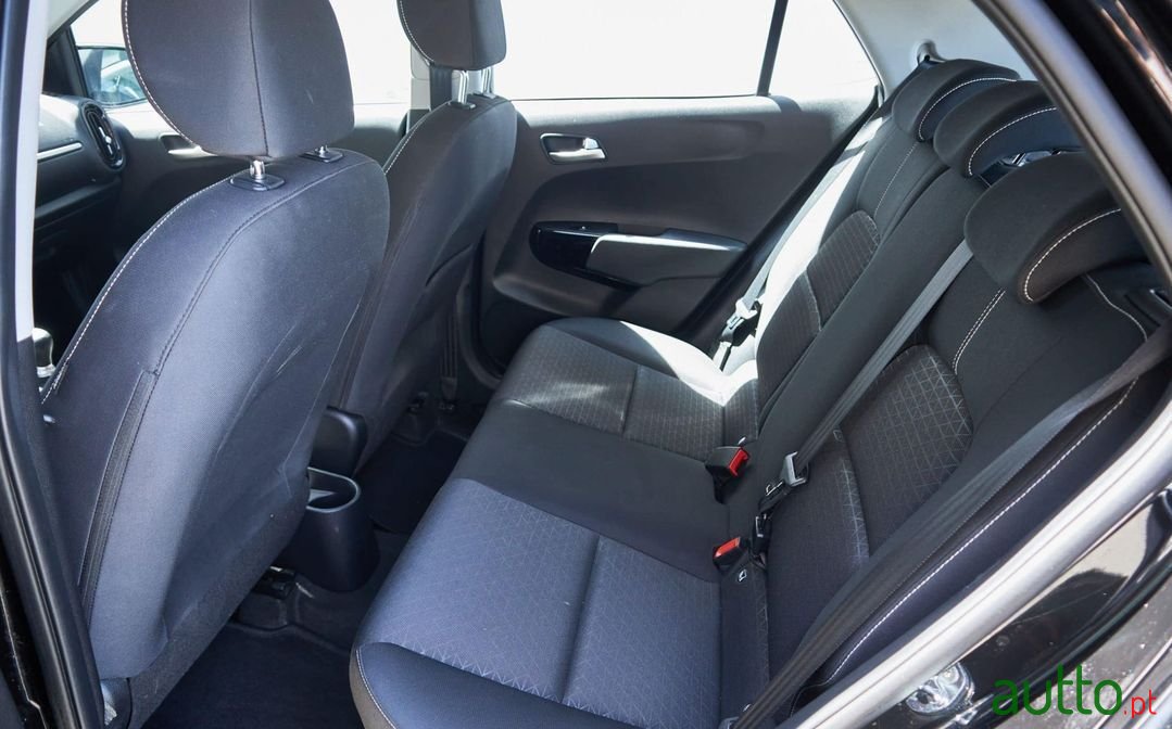 2020' Kia Picanto photo #6