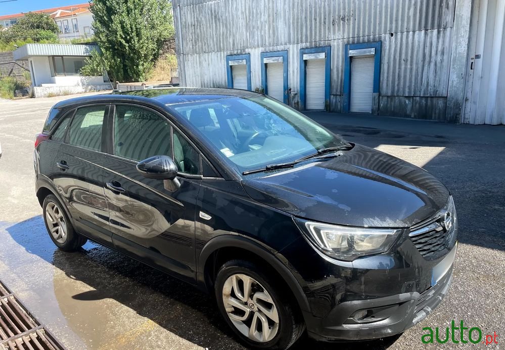 2018' Opel Crossland X 1.6 Cdti Edition photo #1