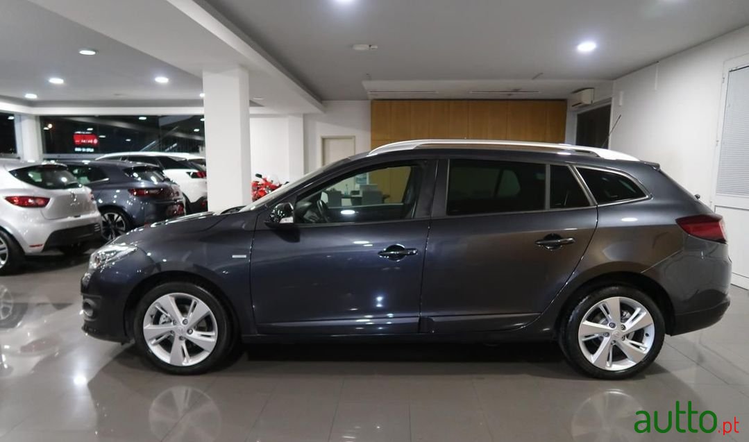 2014' Renault Megane Sport Tourer photo #4