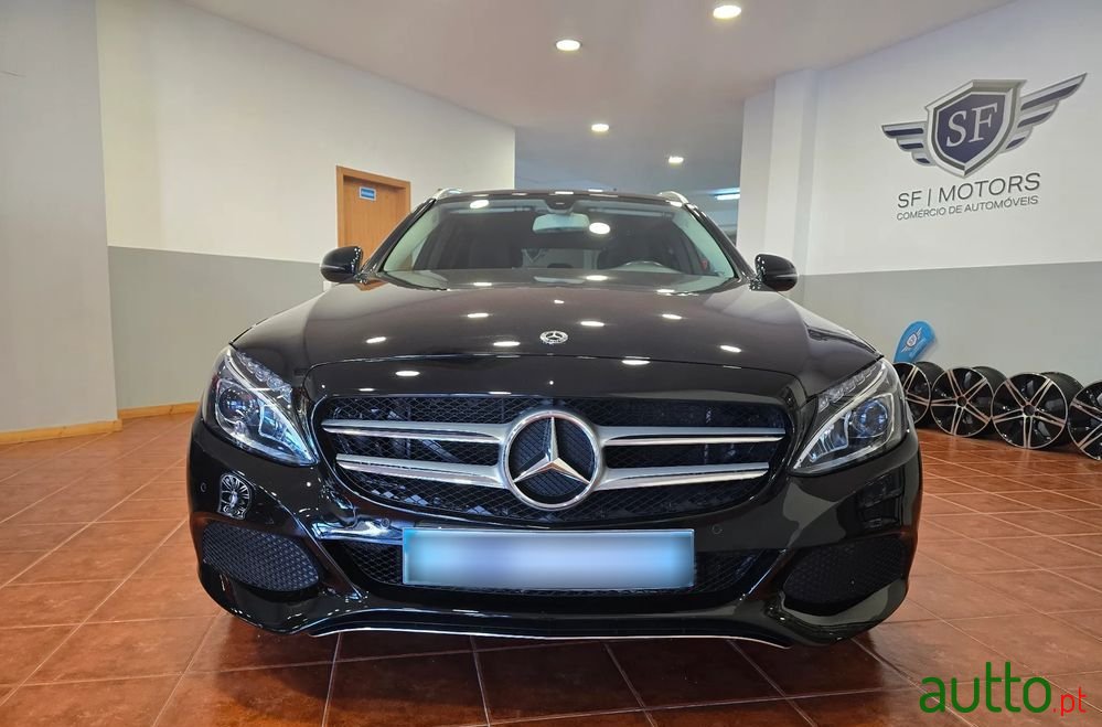 2017' Mercedes-Benz Classe C photo #5