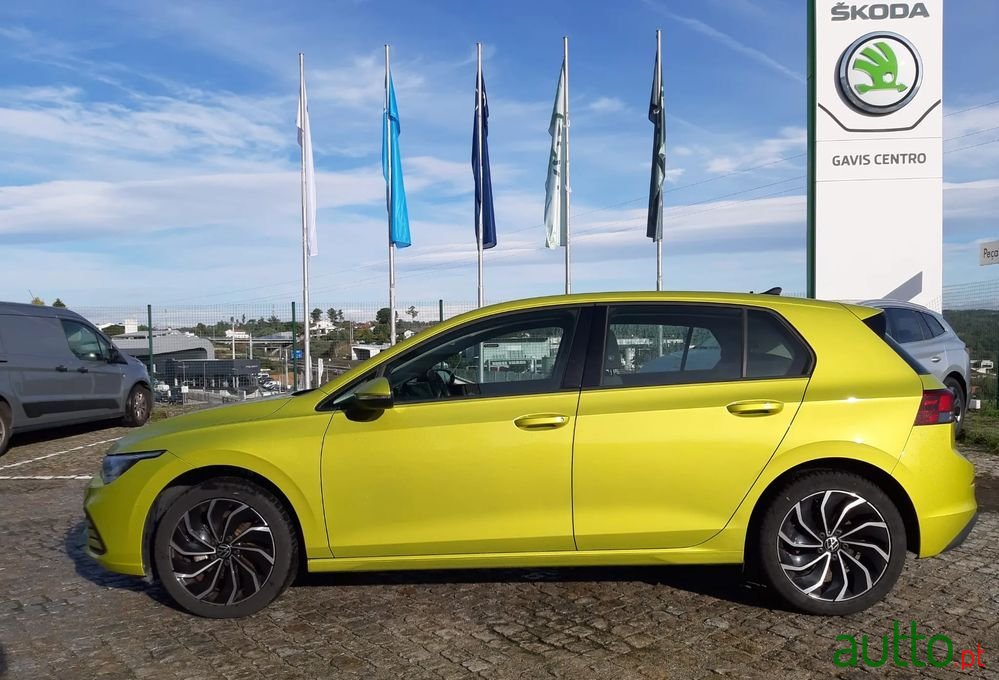 2024' Volkswagen Golf 1.0 Tsi Life photo #4