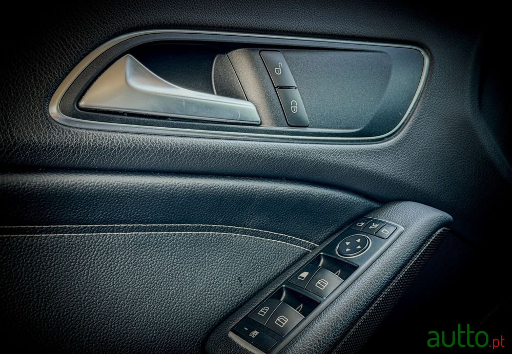 2014' Mercedes-Benz Classe Cla D Urban Aut. photo #6