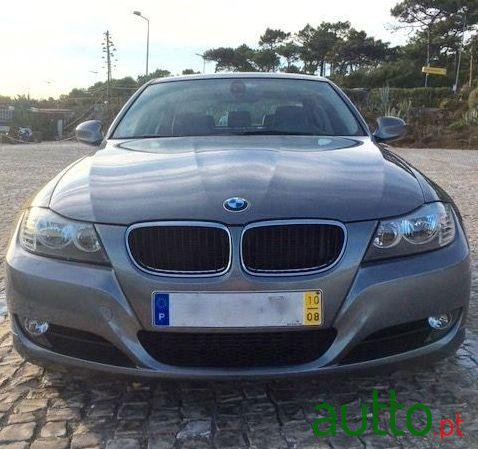 2010' BMW 316 photo #2