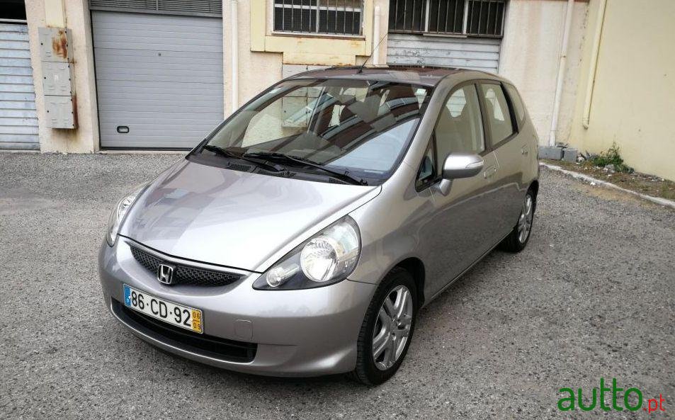 2006' Honda Jazz photo #1