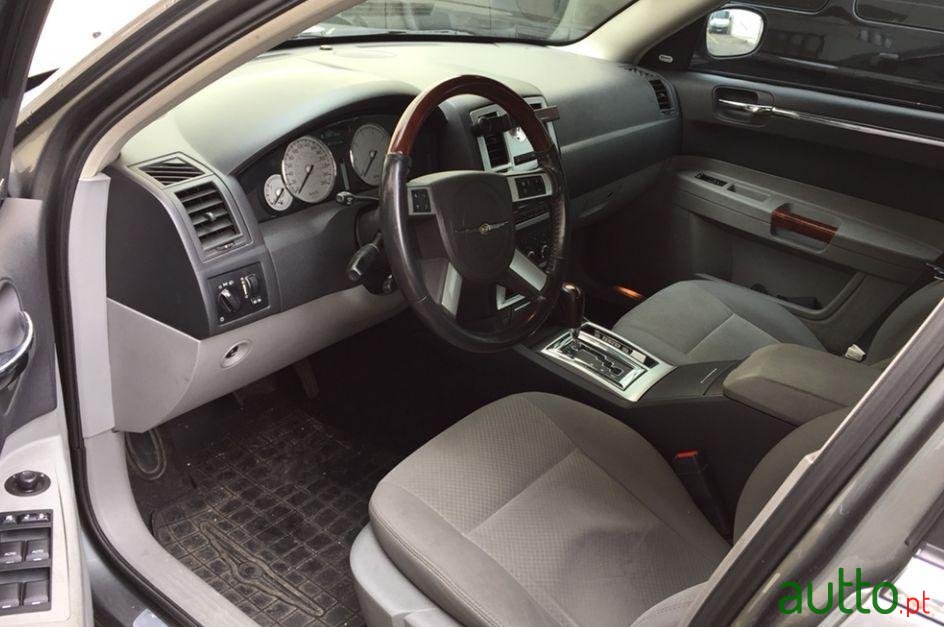 2008' Chrysler 300-C 3.0 Crd photo #3