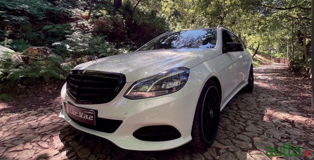 2013' Mercedes-Benz E-200 photo #6