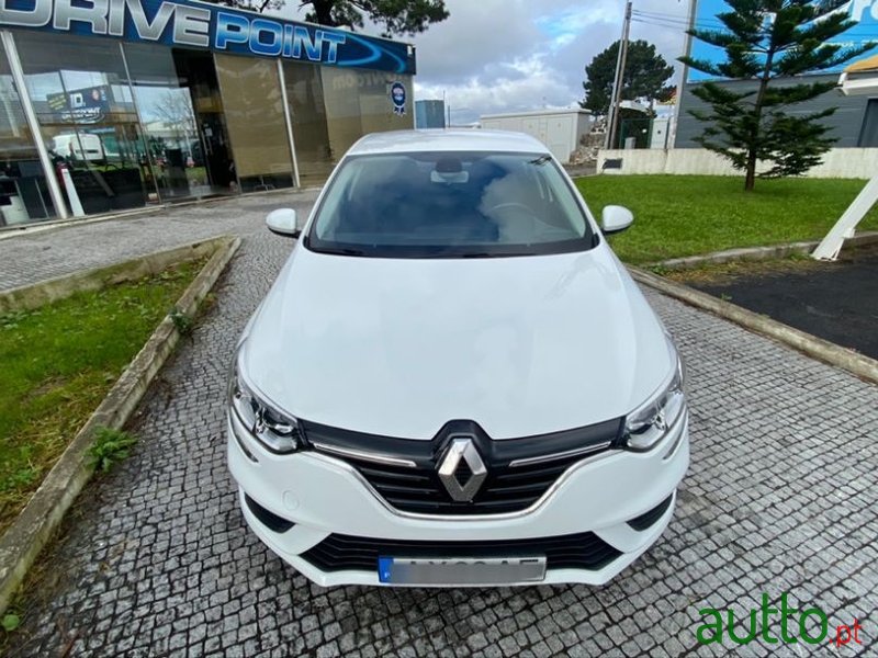 2018' Renault Megane photo #5