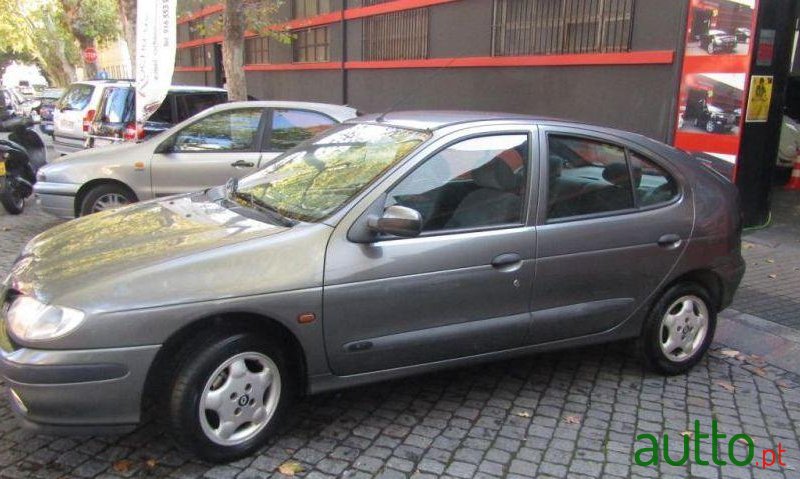 1996' Renault Megane 1.6 Rt photo #1