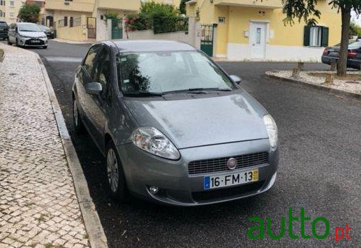 2008' Fiat Grande Punto Multijet photo #4