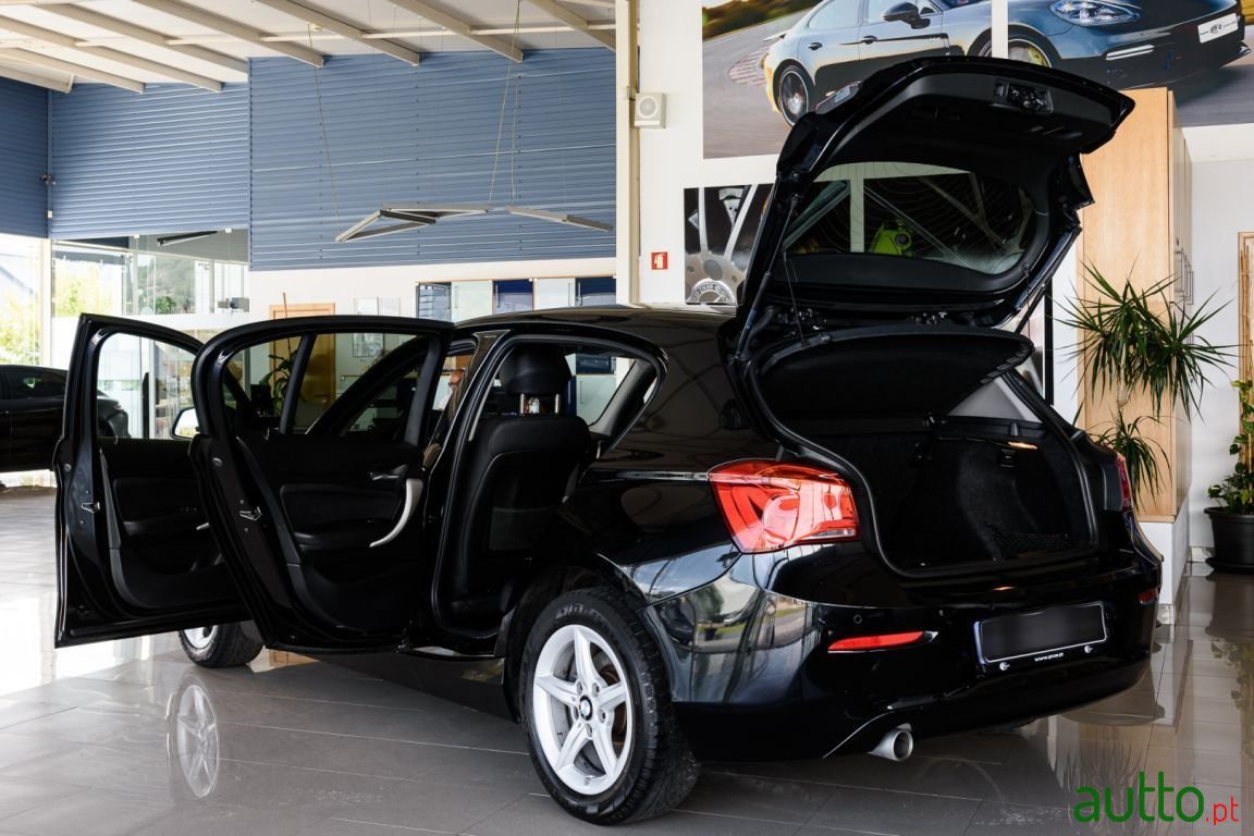 2019' BMW 116 photo #5