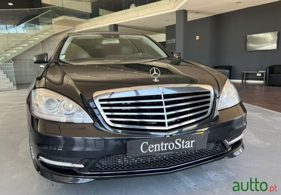 2012' Mercedes-Benz S-350 photo #1