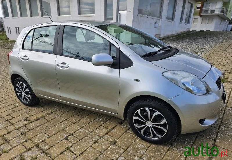 2008' Toyota Yaris 1.0 Vvt-I Sol+Ac photo #4