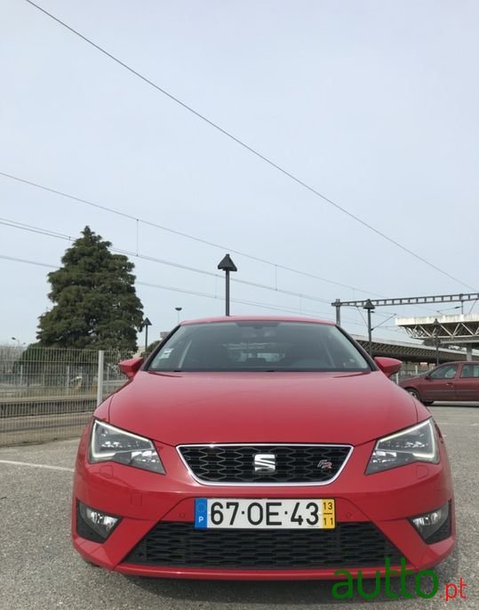 2013' SEAT Leon photo #3