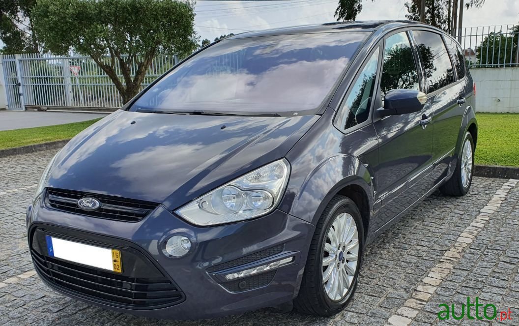 2015' Ford S-Max photo #1