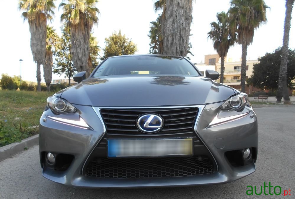 2014' Lexus Is 300H Pack Executive+ photo #2