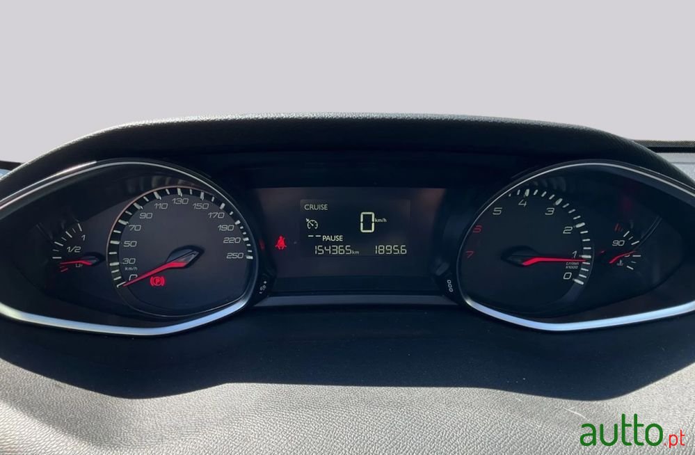 2016' Peugeot 308 1.2 Vti Access photo #2