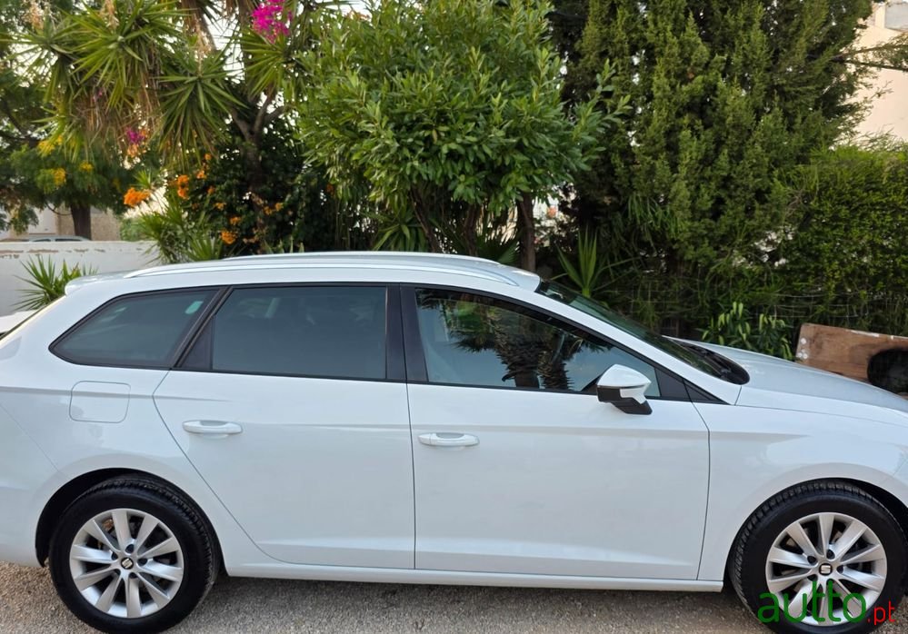 2017' SEAT Leon St photo #1