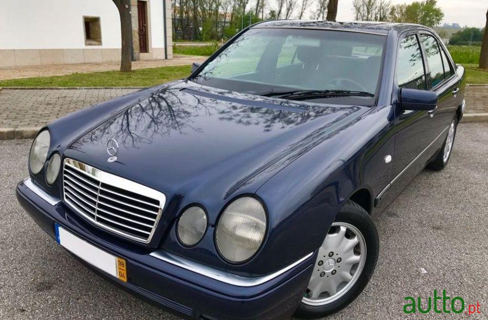 1998' Mercedes-Benz E-300 photo #3