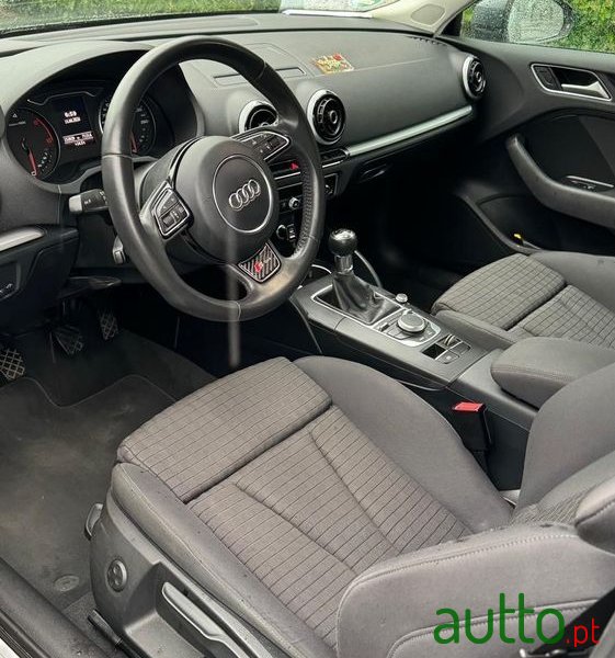 2012' Audi A3 photo #3