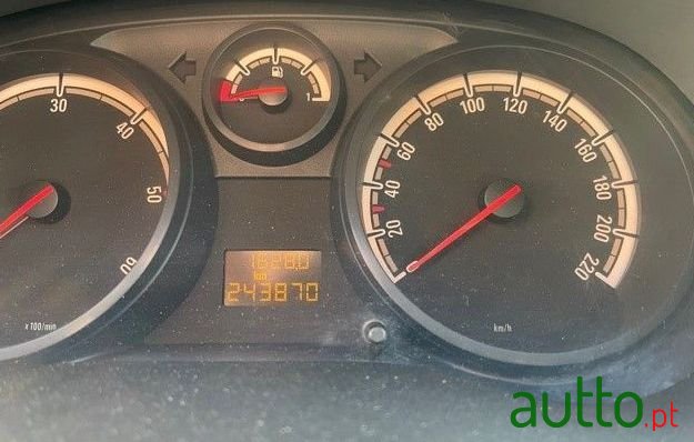 2010' Opel Corsa photo #2