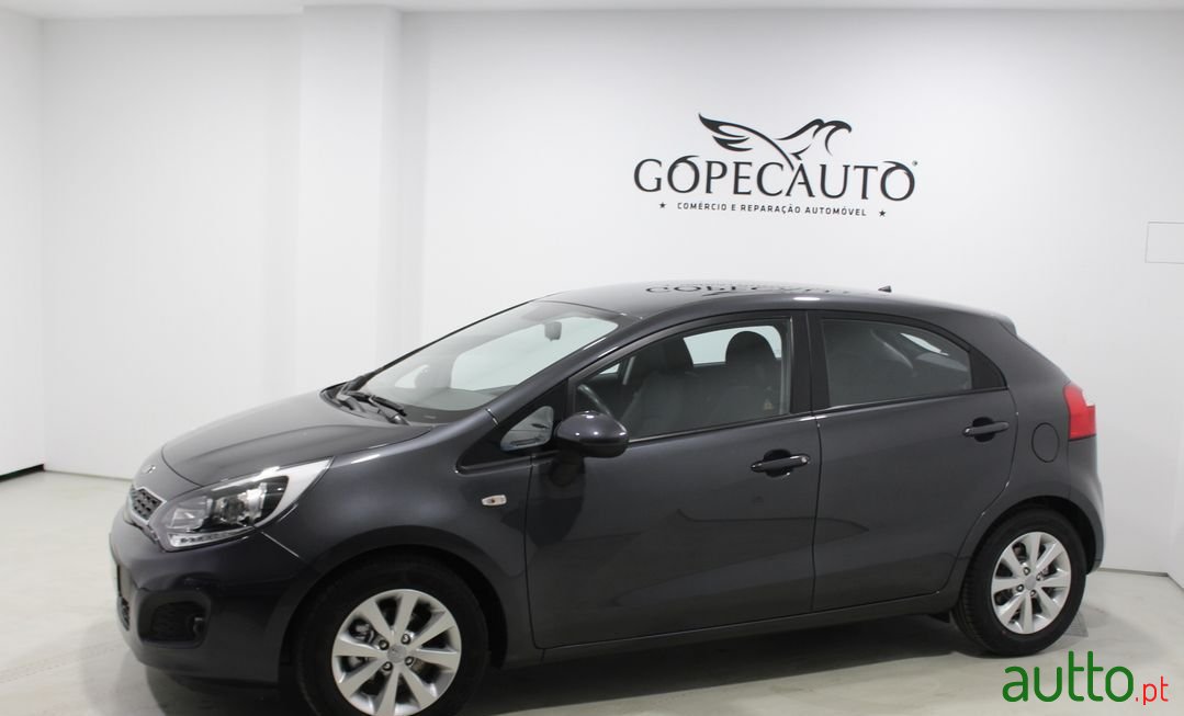 2014' Kia Rio photo #4