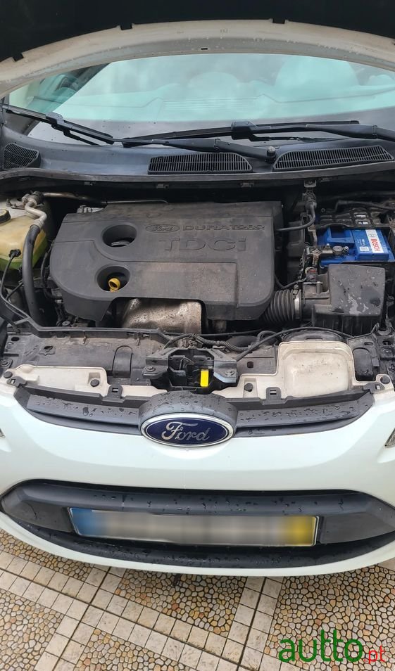 2011' Ford Fiesta 1.4 Tdci Trend photo #2