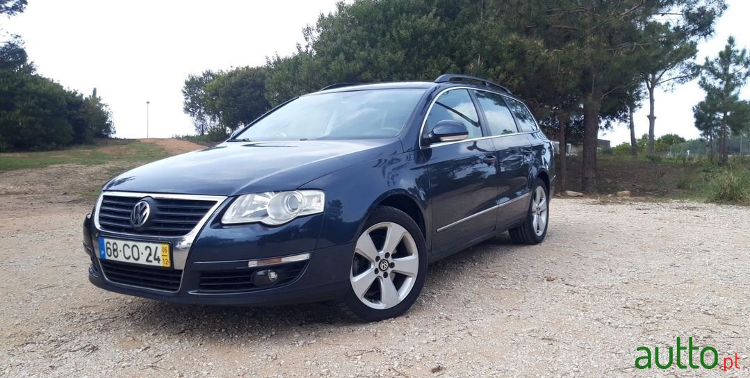 2006' Volkswagen Passat Variant photo #1