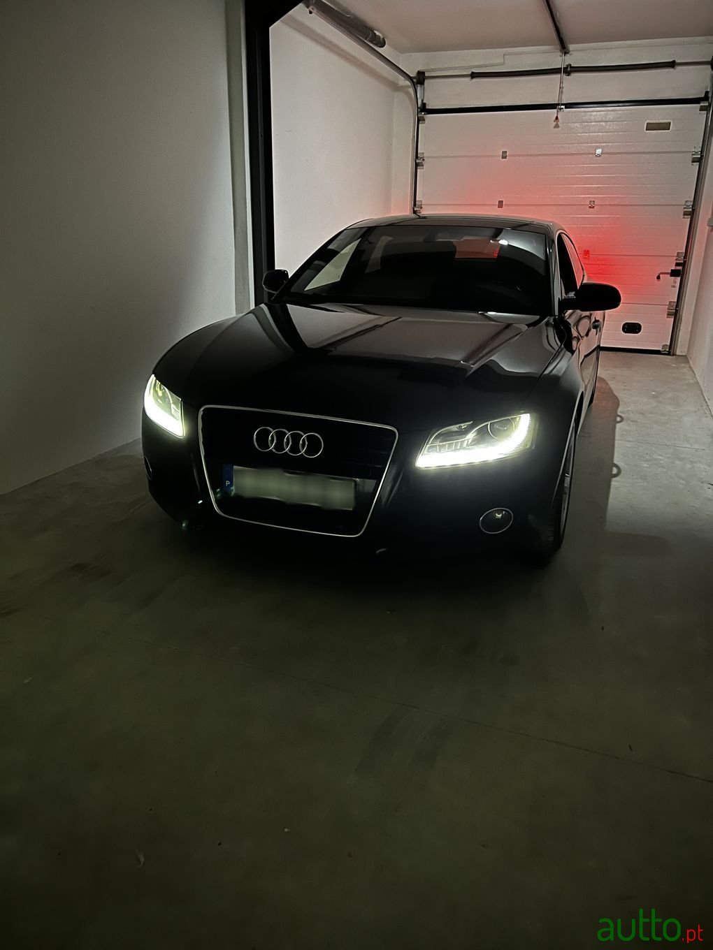 2011' Audi A5 Sportback photo #2