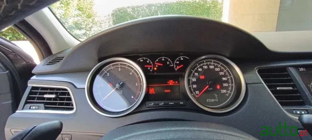 2012' Peugeot 508 Sw photo #6