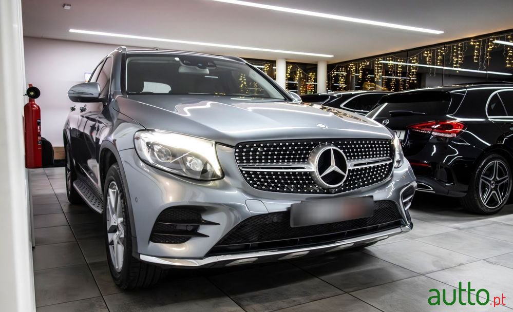 2016' Mercedes-Benz Classe Glc photo #3