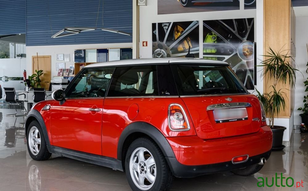 2009' MINI Cooper D photo #4
