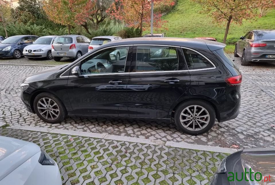 2019' Mercedes-Benz 180 photo #1