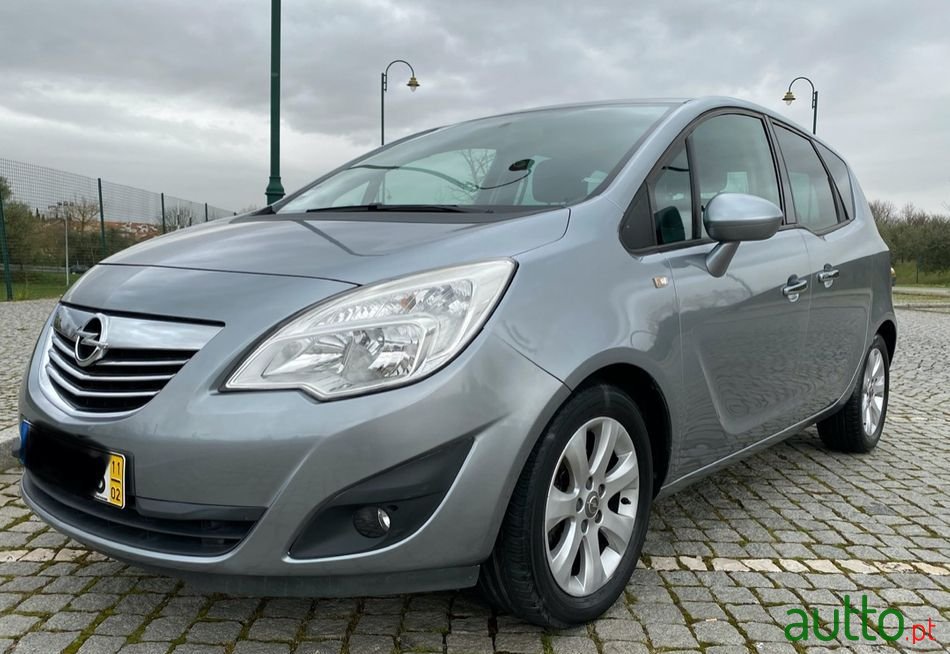2011' Opel Meriva photo #6