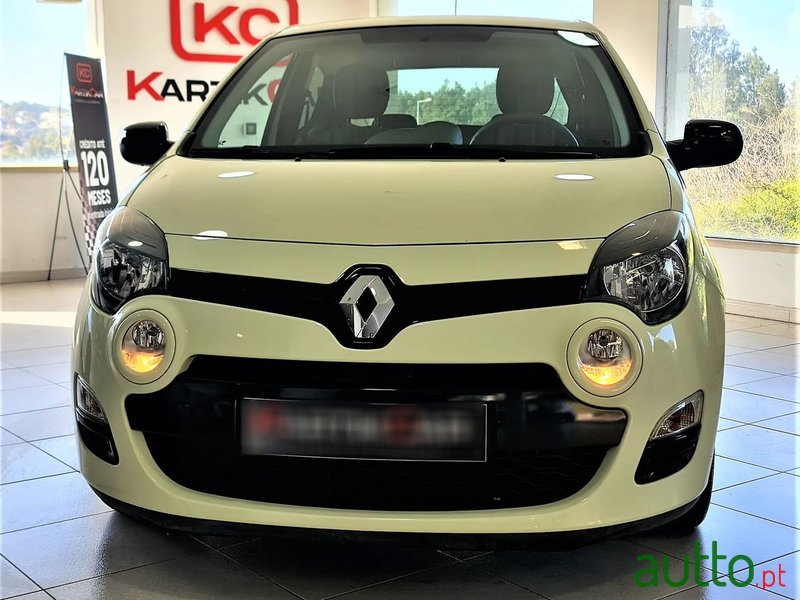 2012' Renault Twingo photo #2