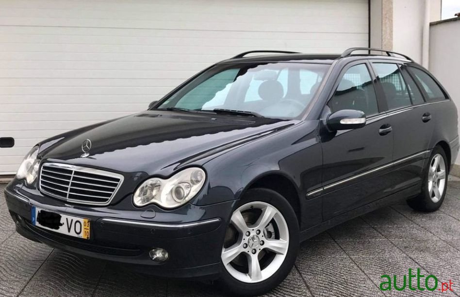 2003' Mercedes-Benz C-270 Avantgarde photo #1