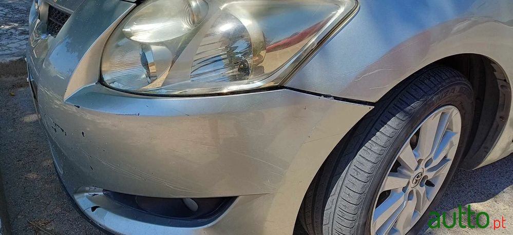 2007' Toyota Auris 1.4 D-4D photo #4