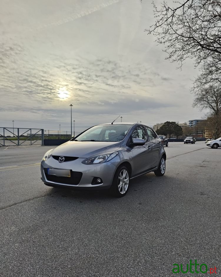 2010' Mazda 2 photo #1