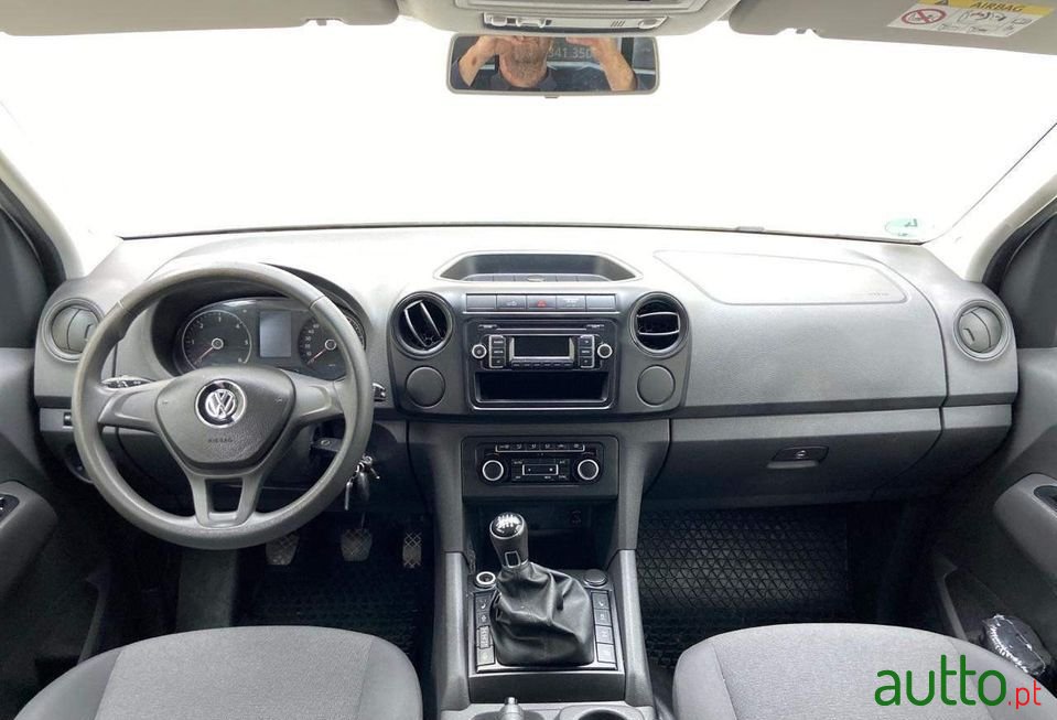 2016' Volkswagen Amarok photo #5