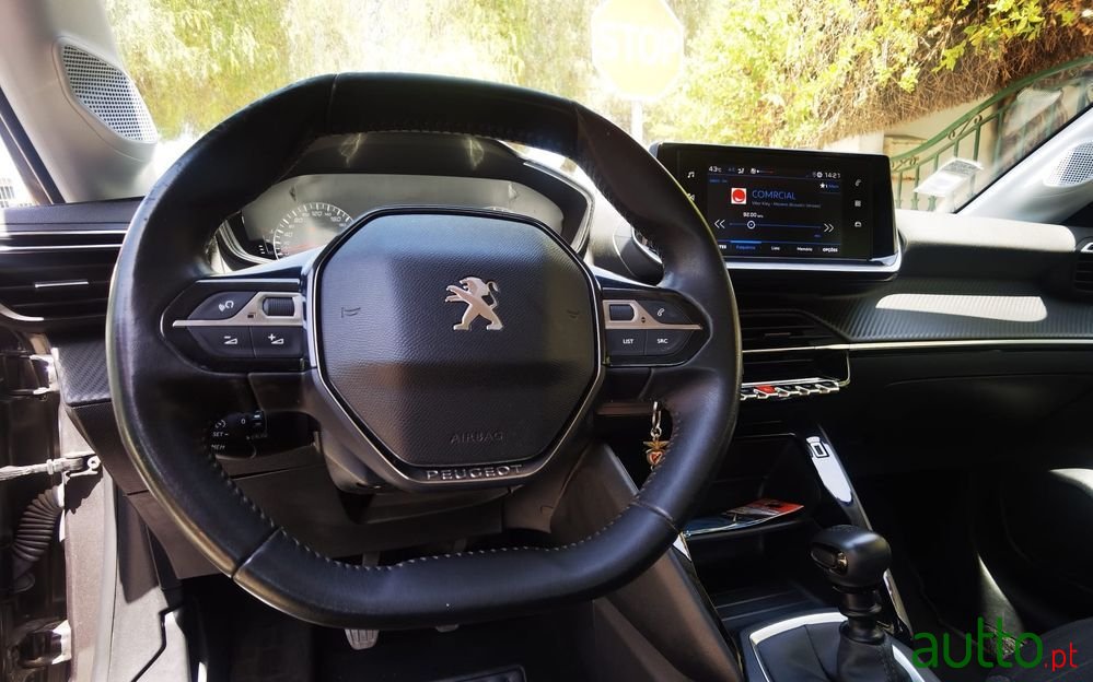 2021' Peugeot 208 photo #5